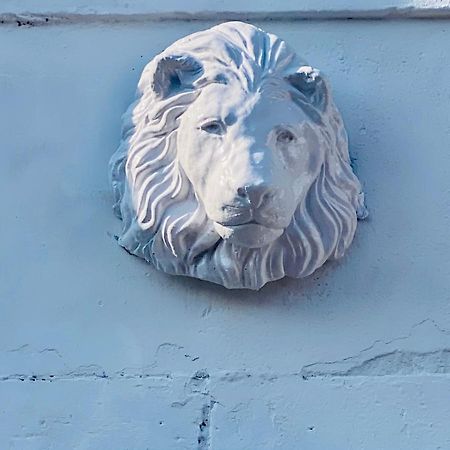 The Sleeping Lion - Dunoon Holiday Home Exterior photo